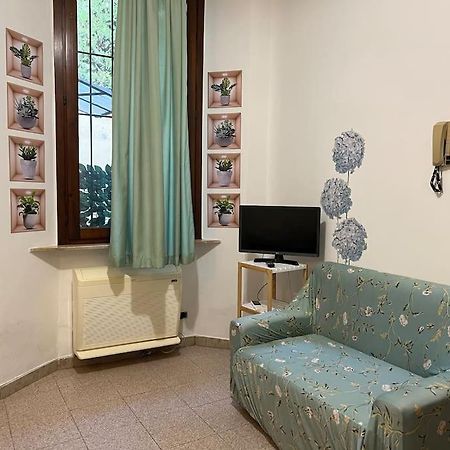 Apartmán La Tana Moderna Piacenza Exteriér fotografie